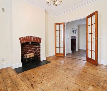 3 bedroom terraced house to rent - Photo 3