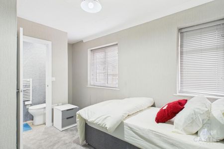 1 bedroom house of multiple occupation to rent - Photo 2