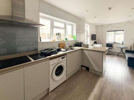 Gordon Road, Southend On Sea, SS1 - Photo 4