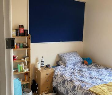 4 bedroom terraced house to rent - Photo 1