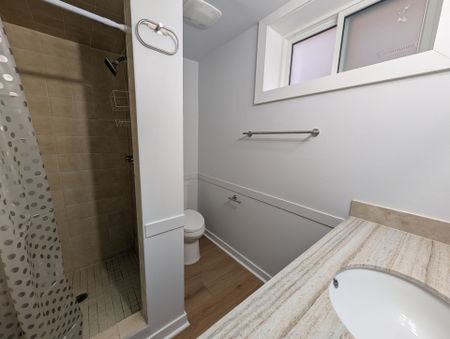 For Lease - 31 Buchanan Street, Barrie, Ontario - Photo 5