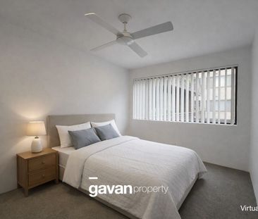 Renovated Apartment with Wrap-Around Balcony in the Heart of Mortdale - Photo 2