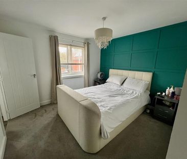 3 bedroom semi-detached house to rent - Photo 6