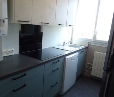 Location Appartement 5 pièces 74m² NEVERS 58000 - Photo 3