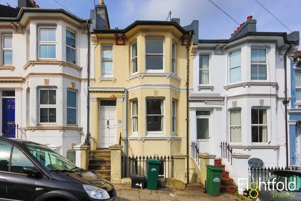 6 bedroom terraced house to rent - Photo 1