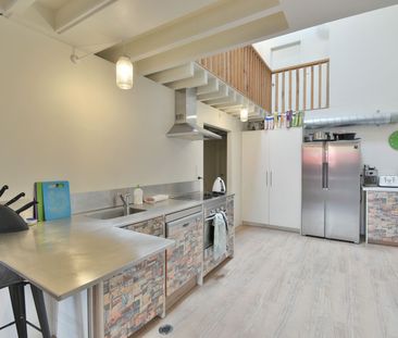 1 Bedroom Apartment - Photo 2