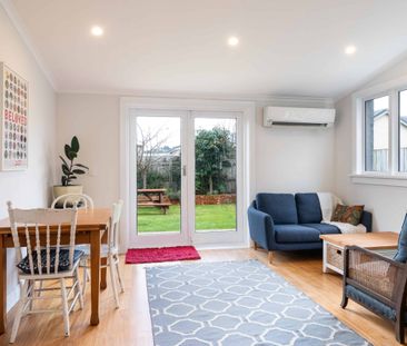 Very Spacious 4 Bedroom Home - Photo 2