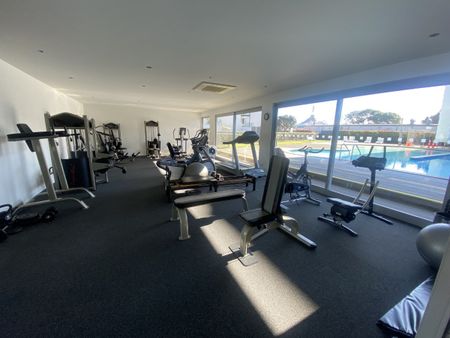 Fully Furnished + Pool + Gym! - Photo 3