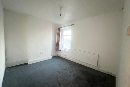 Main Street - Photo 4