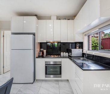 Street Facing Granny Flat - Photo 5