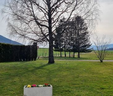 2.5 pièces rénové avec vue dégagée sur la campagne - Photo 4