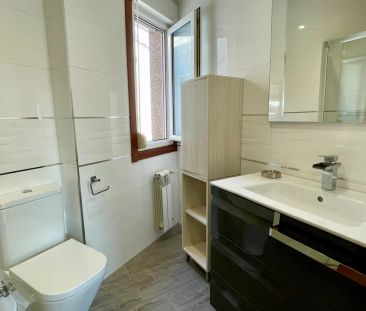 Ático de alquiler en Calzada de Sar, Castiñeiriño - Cruceiro de Sar - Photo 1