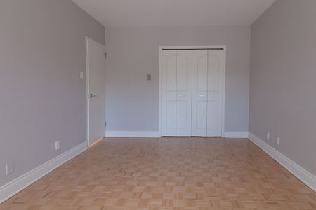 4555 Bonavista Avenue - Photo 4