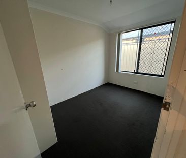 13 Wallan Court, Maddington, WA 6109 - Photo 6