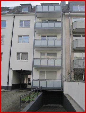 **Home sweet home** 36 QM Single-1-Raumwohnung mit kleinem Küchenraum, Bad, Balkon in E-RÜ - Photo 3