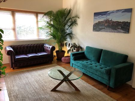 St Kilda East - Photo 3