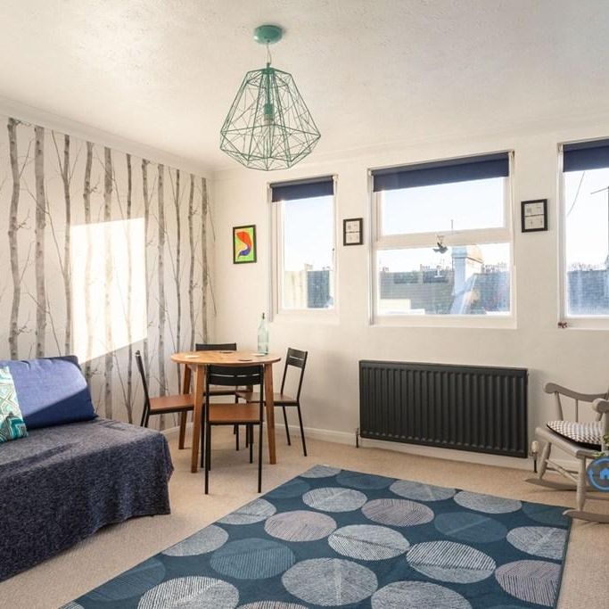 1 bedroom flat to rent - Photo 1