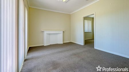 Neat 1 x 1 in prime location - Photo 3