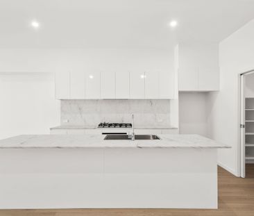 Stunning Brand New Four Bedroom Duplex - Photo 6