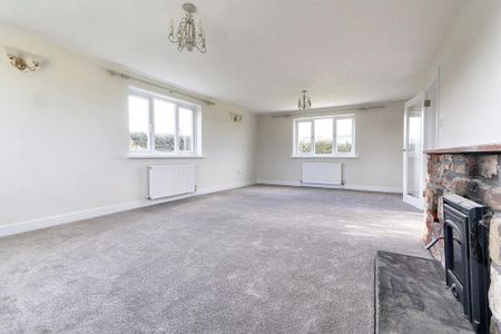 5 bedroom detached house to rent - Photo 2