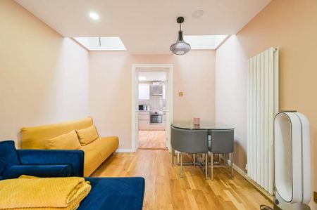 1 bedroom flat to rent - Photo 2