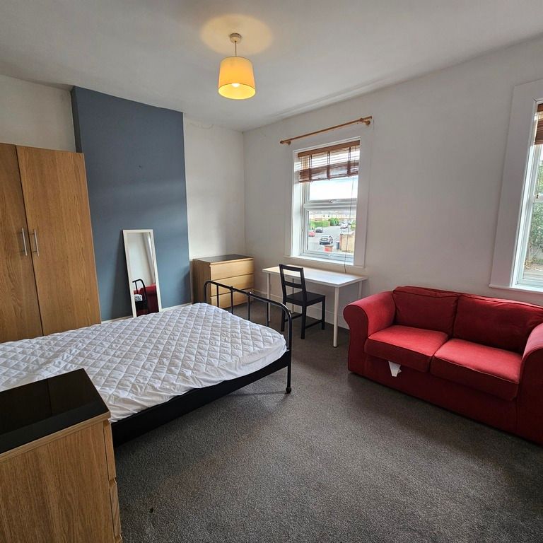 4 Bed Student Accommodation - Photo 1