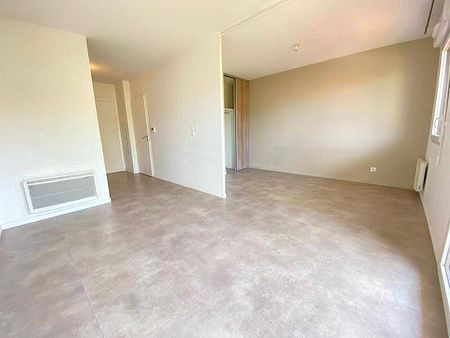 Location appartement récent 2 pièces 31.3 m² à Montpellier (34000) - Photo 4