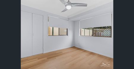 Spacious Family Home with Pool - Photo 5