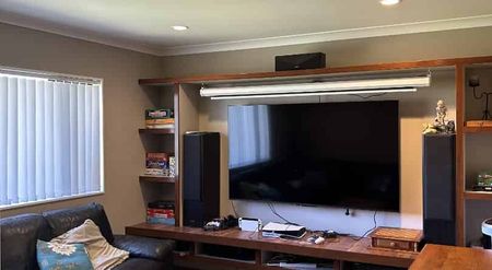 Stunning Family Home - Where Everyday Living Feels Like a Holiday! - Photo 3