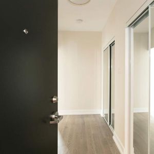 3 CH - 1 SDB - Montréal - $2,250 /mo - Photo 2