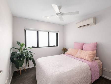 5/33 Sword Street, Woolloongabba QLD 4102 - Apartment For Rent | Domain - Photo 2