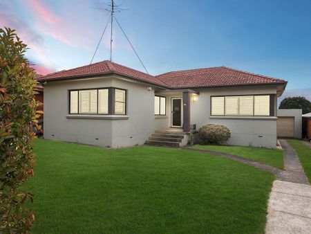 A Family-Friendly Contemporary Comfort in Prime Ryde Location - Photo 2