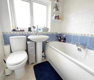 3 bedroom house to rent Beckinsale Grove, Crownhill, Milton Keynes,... - Photo 5