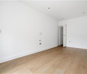 Brompton Road, SW3 - Photo 2