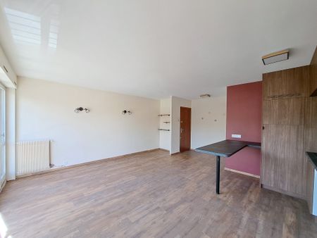 Location Appartement 2 pièces 48m² TROYES 10000 - Photo 4