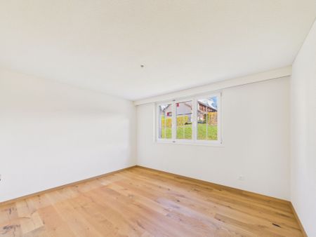 Helle & charmante 3.5-Zimmer-Wohnung im Herzen von Unterwasser - Photo 2