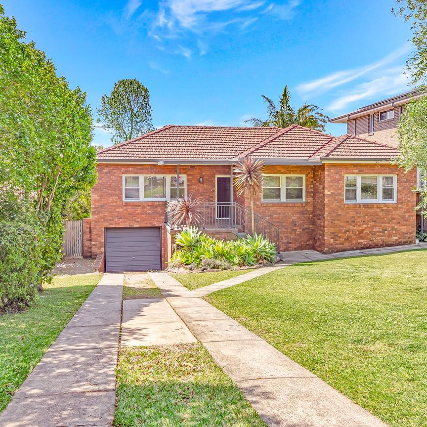 7 Bailey Crescent, North Epping NSW 2121 - House For Rent | Domain - Photo 1