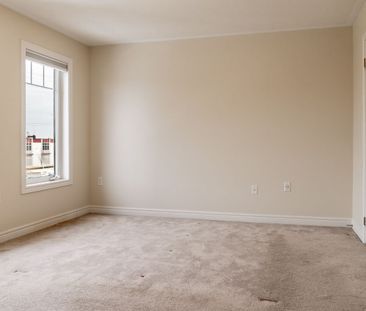 For Lease - 3092 Michelangelo Road, Burlington, Ontario - Photo 4