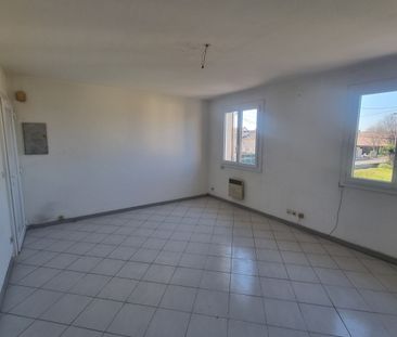 Location Appartement 1 pièce 26m² RAPHELE LES ARLES 13280 - Photo 2