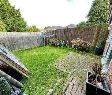 2 bedroom end of terrace house to rent - Photo 3