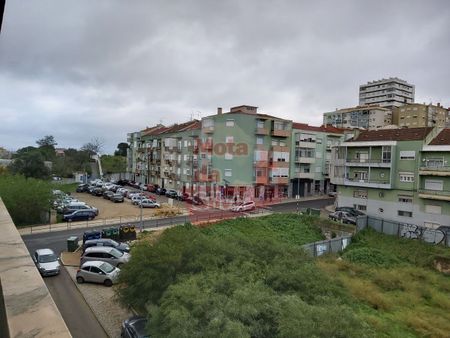 Apartamento T3 em Setúbal - Photo 3