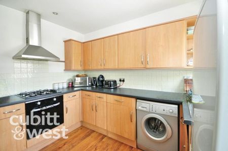 2 bedroom apartment to rent - Photo 2