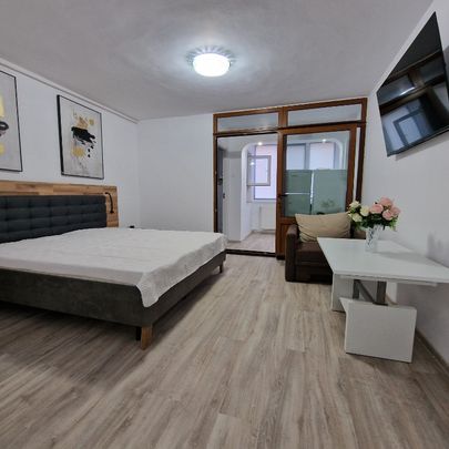 Garsonieră zona Judetean - Fotografie 1