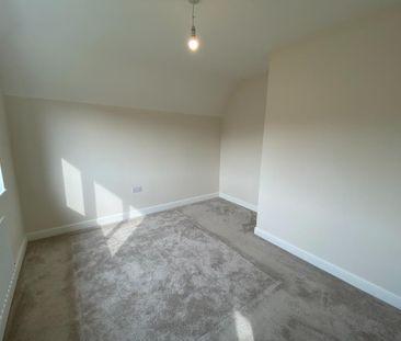 4 bedroom detached house to rent - Photo 5