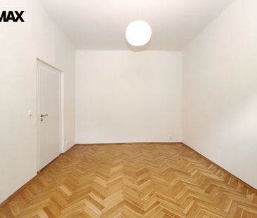 Pronájem bytu 1+1 v osobním vlastnictví 39 m², Praha 2 - Nusle - Photo 4