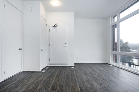 For Lease - 6 Steckley House Lane Unit# Th 309, Richmond Hill, Ontario - Photo 3