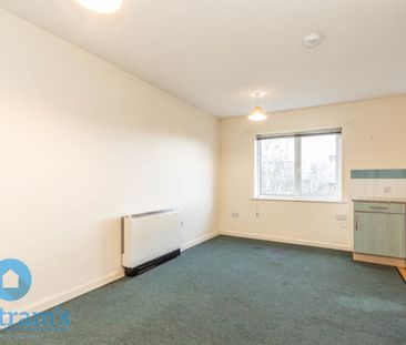 2 bed Apartment for Rent - Photo 1