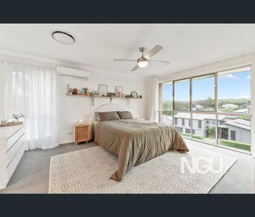 12 Diorama Court, Eatons Hill, Qld 4037 - Photo 5