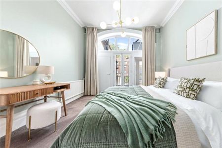 St Georges Square, SW1V, London - Photo 5