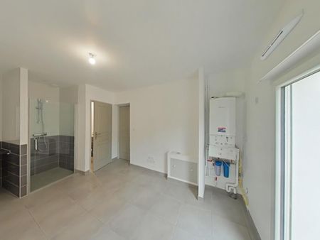 Location Maison 5 pièces 90m² CHAUVIGNY 86300 - Photo 4
